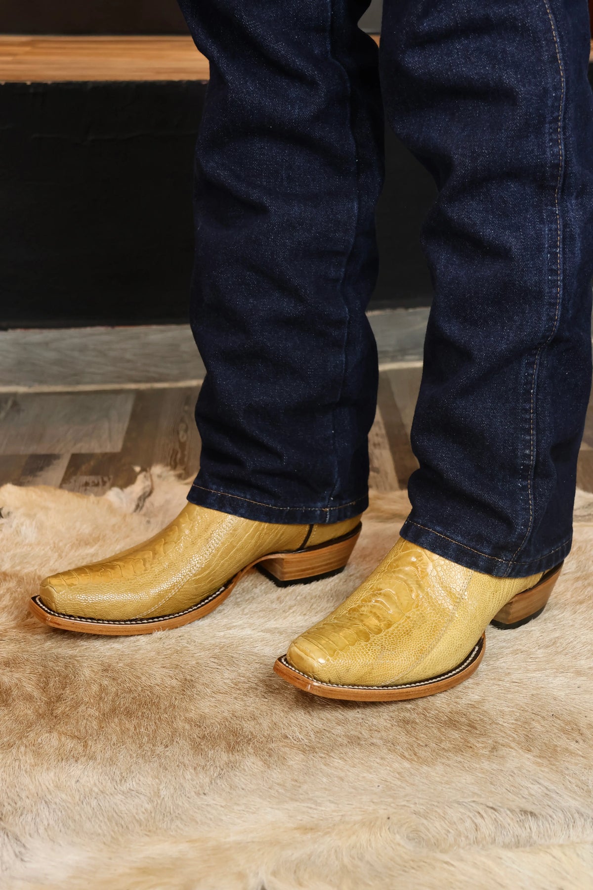 Cowboy Nevada Pata Avestruz Beige