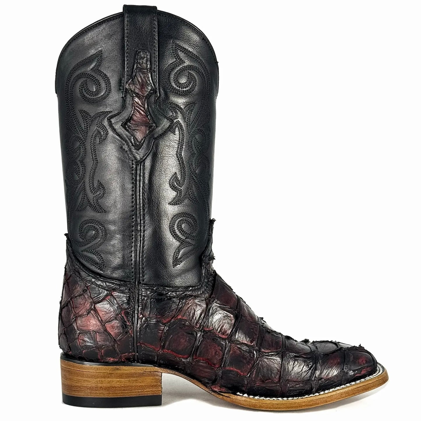 Cowboy Bulldog Pirarucu Black Cherry