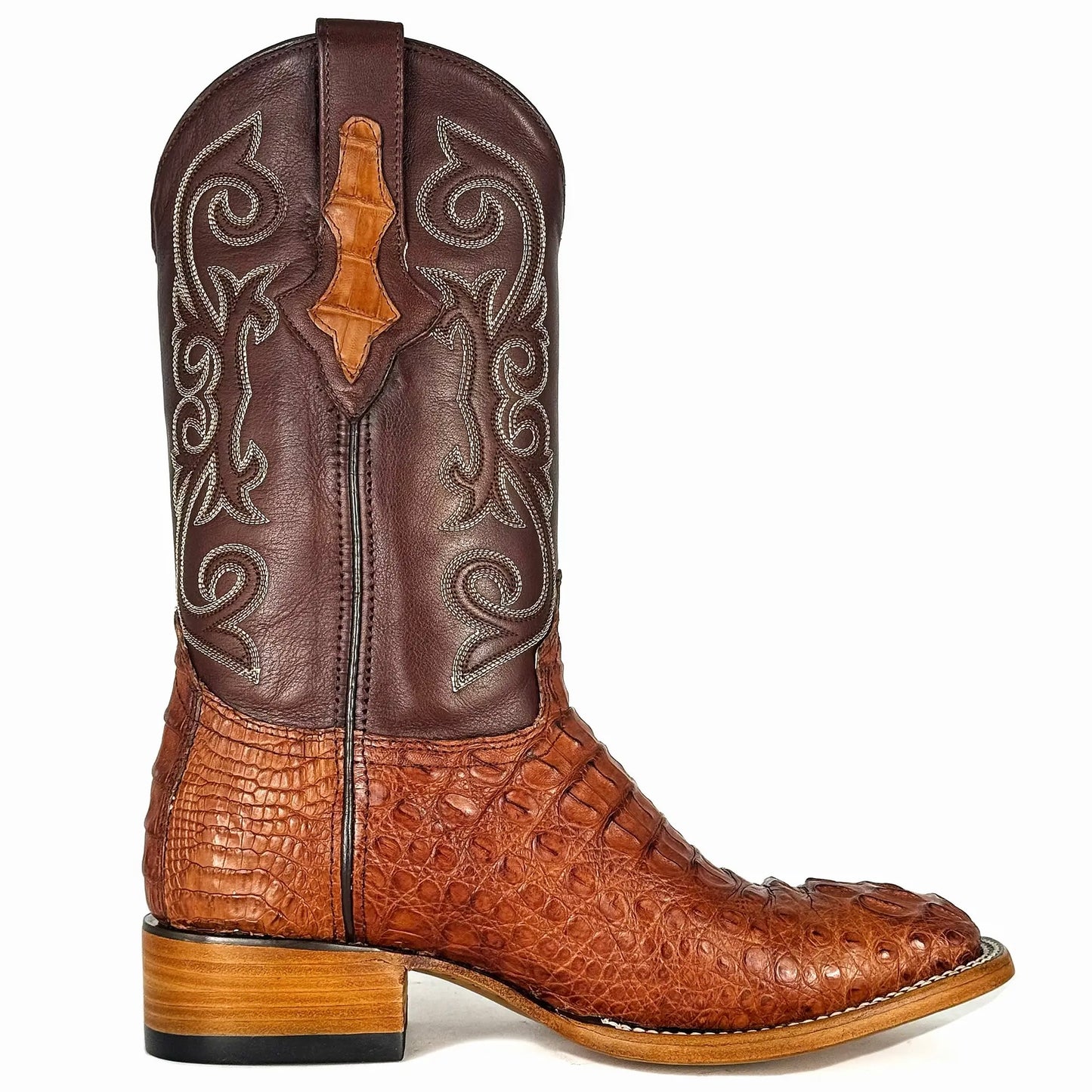 Cowboy Bulldog Nuca Cocodrilo Fuscus Cognac