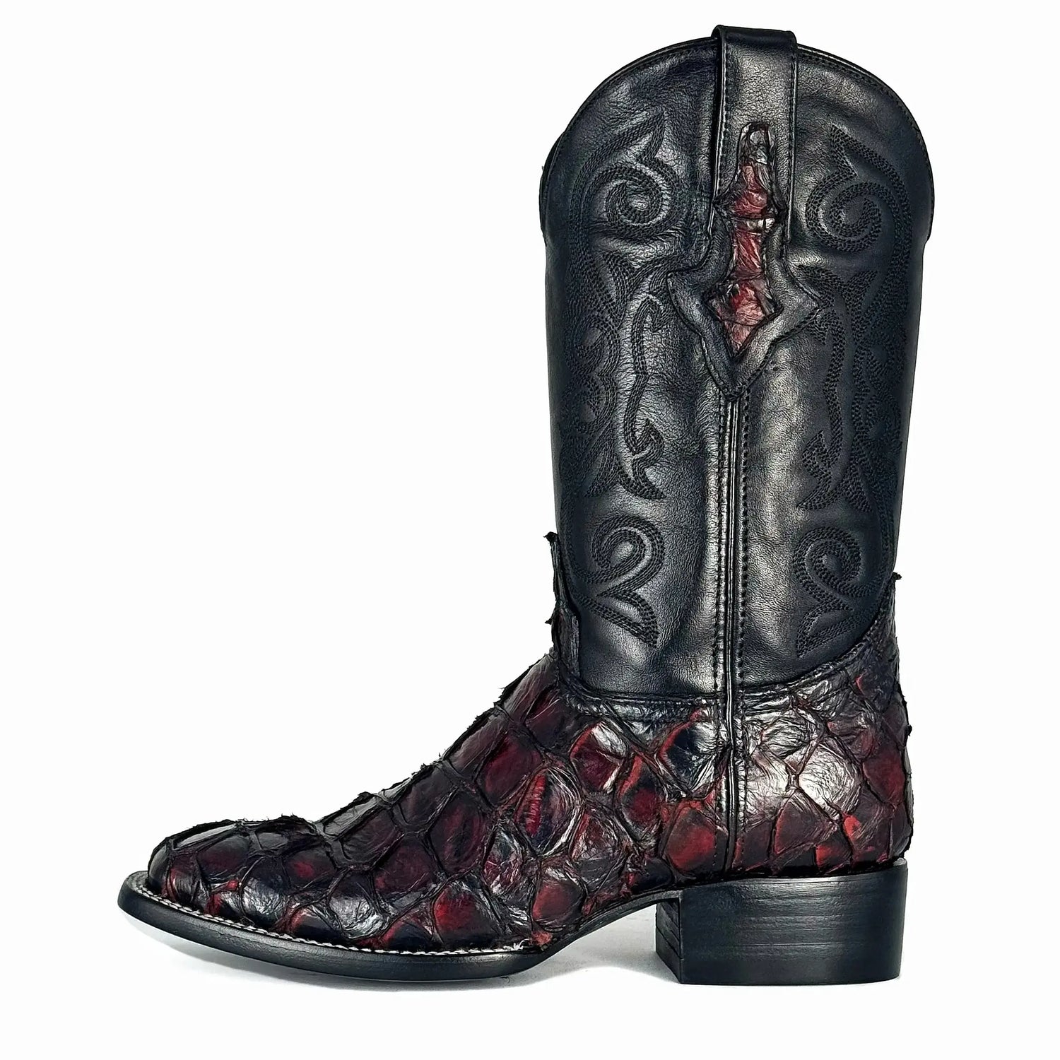 Cowboy Bulldog Pirarucu Black Cherry