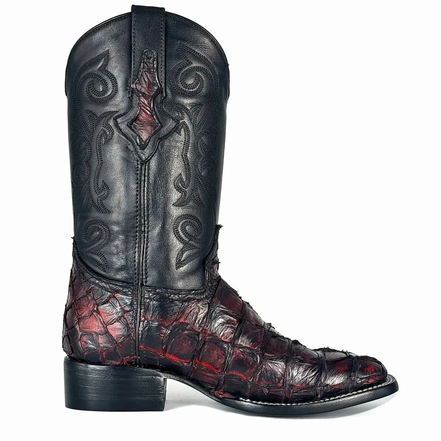 Cowboy Bulldog Pirarucu Black Cherry