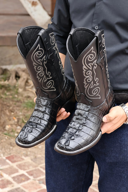 Cowboy Bulldog Cola de Cocodrilo Niloticus Negro
