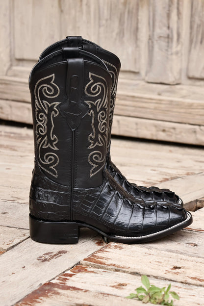 Cowboy Bulldog Cola de Cocodrilo Niloticus Negro