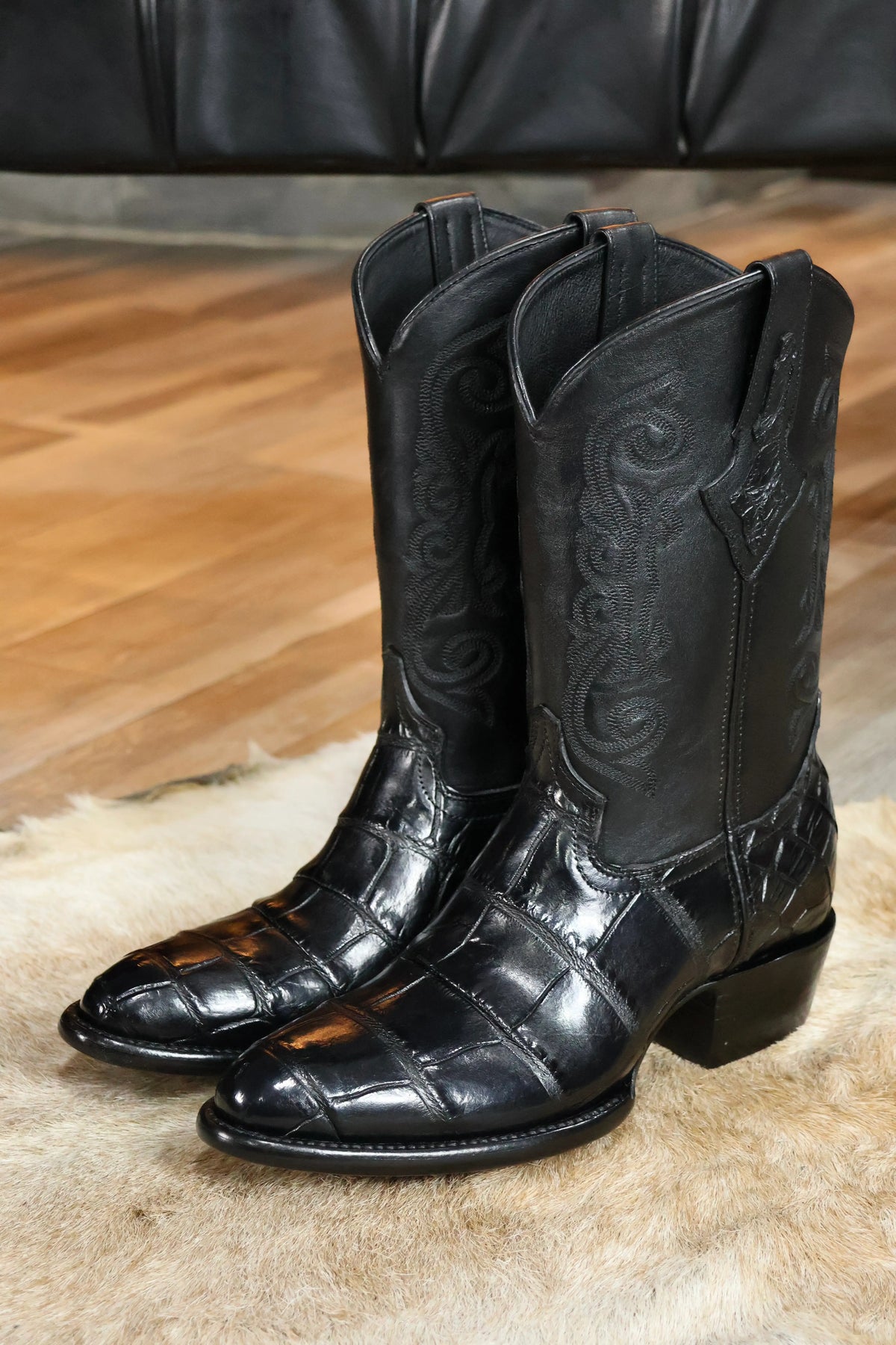Cowboy Oval Clásica Cocodrilo Alligator Negro