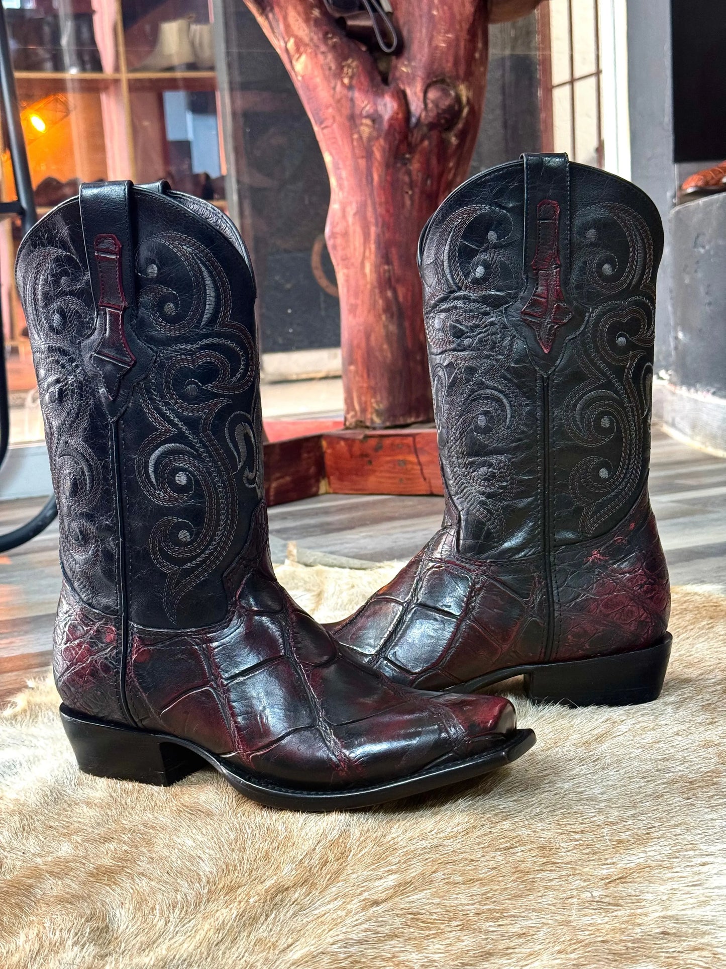 Cowboy Nevada Cocodrilo Alligator Black Cherry